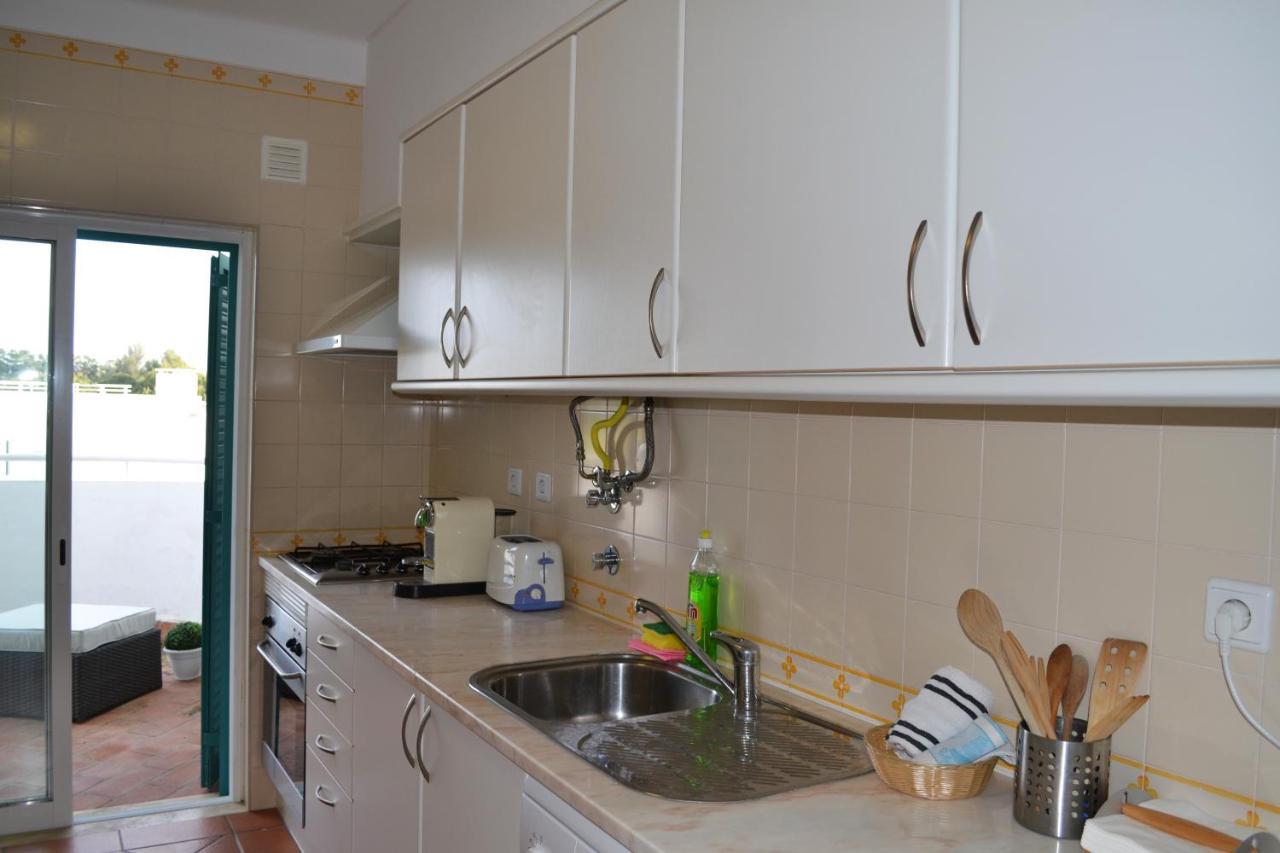 M&L Beach House Алвор Екстериор снимка