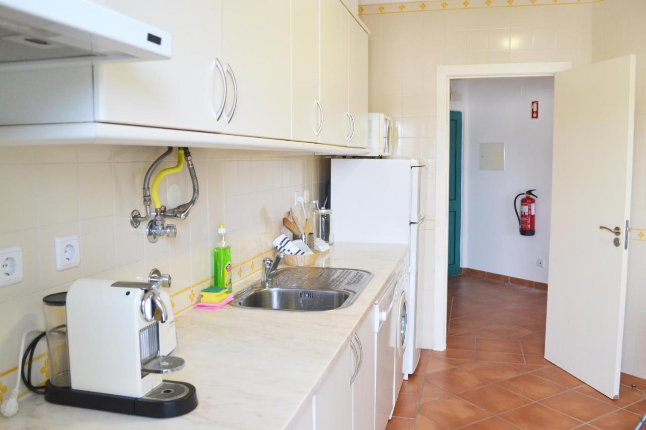 M&L Beach House Алвор Екстериор снимка