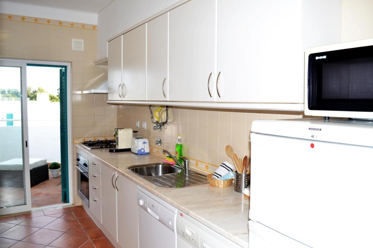 M&L Beach House Алвор Екстериор снимка